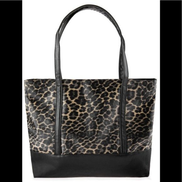 Riah Fashion Handbags - Designs by Riah Leopard Print Shoulder Bag NWT